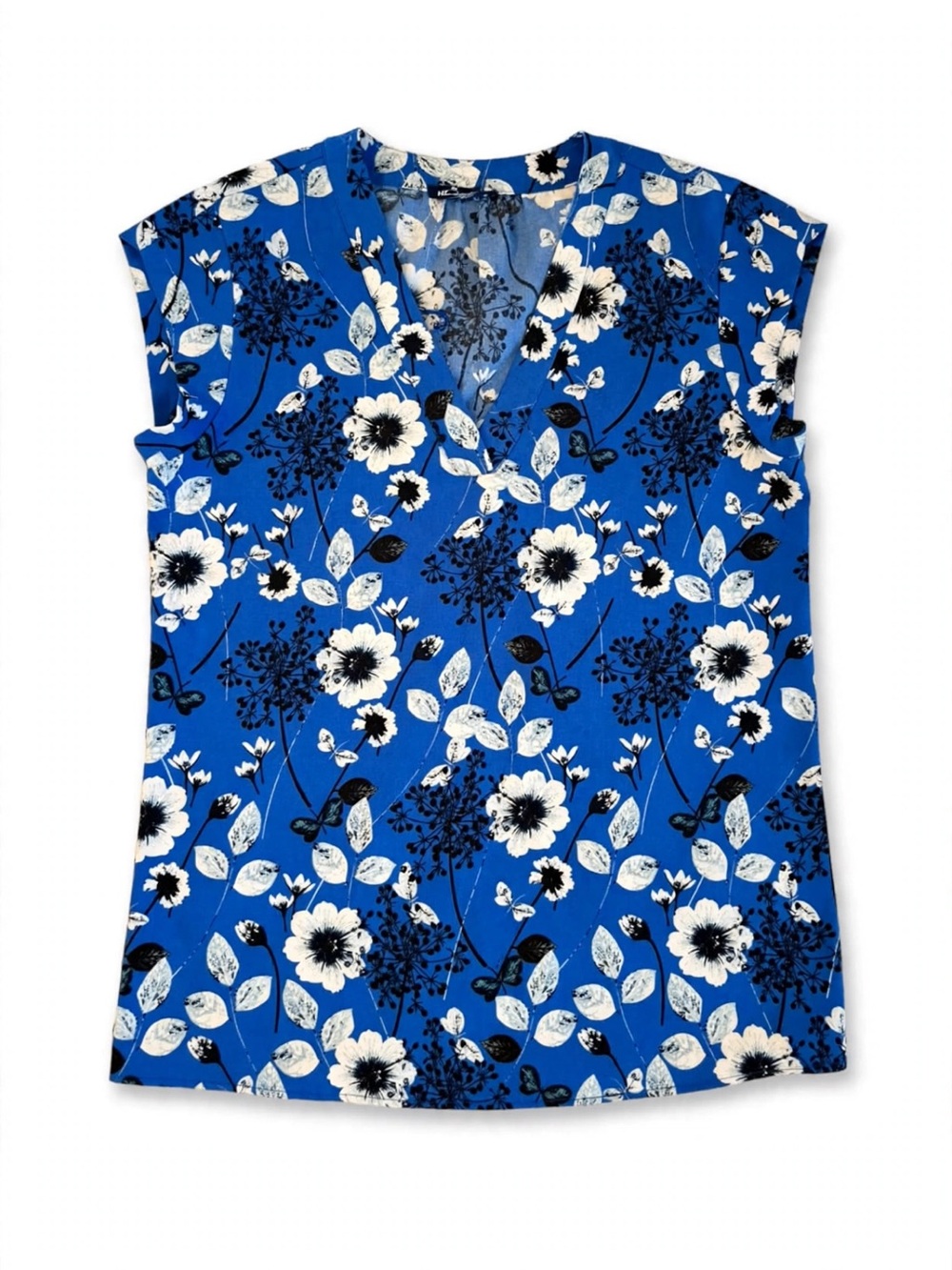 Hilary Radley Royal Blue White Floral V-Neck , Cap Sleeve blouse
